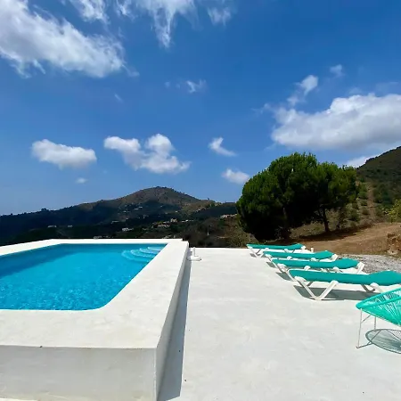 Felicidad Sayalonga Rural Holiday home *