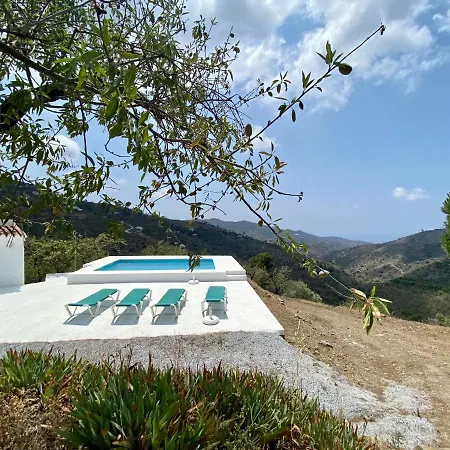 Felicidad Sayalonga Rural Holiday home